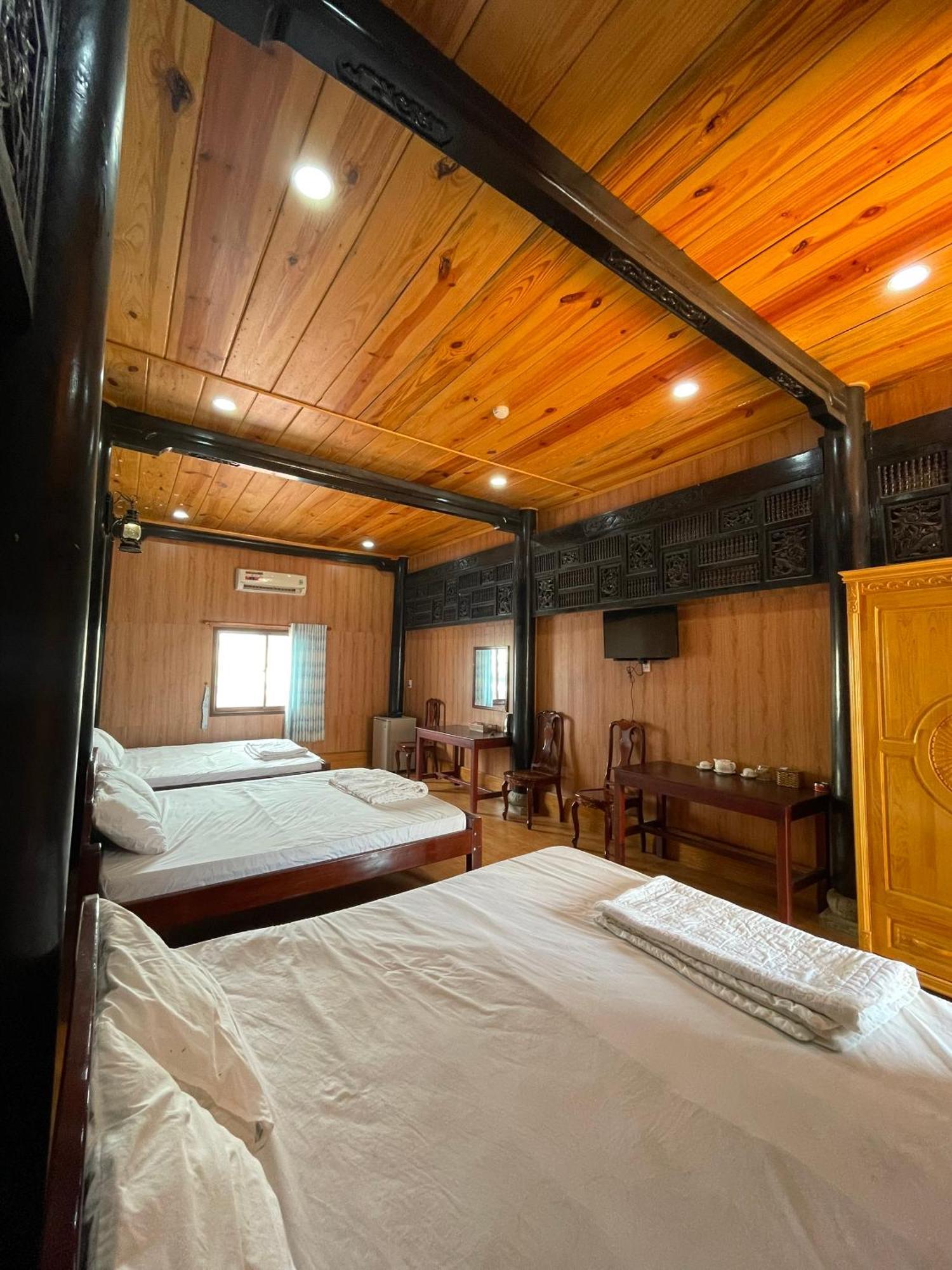Hotel Khach San Huong Xua Hà Tiên Zewnętrze zdjęcie